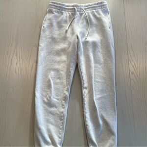 Aritzia TNA CozyAF Fleece Joggers Sweatpants (Grey) - Medium